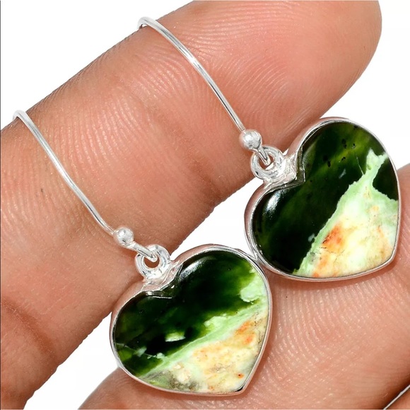 Jewelry - Beautifully matched natural Chrome Chalcedony heart earrings